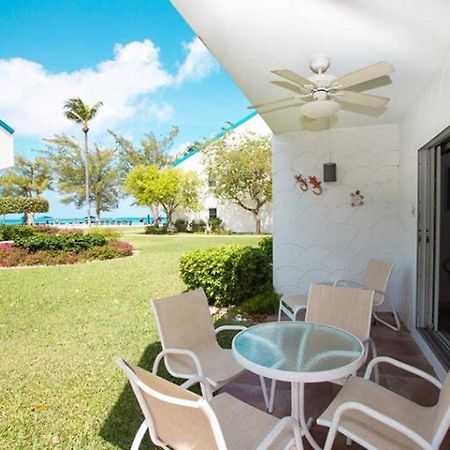 Villas Of The Galleon George Town Extérieur photo