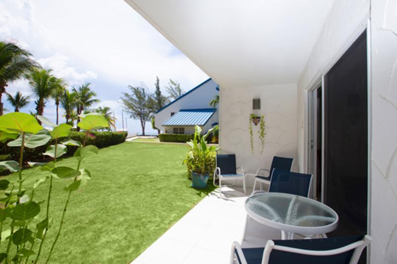 Villas Of The Galleon George Town Extérieur photo