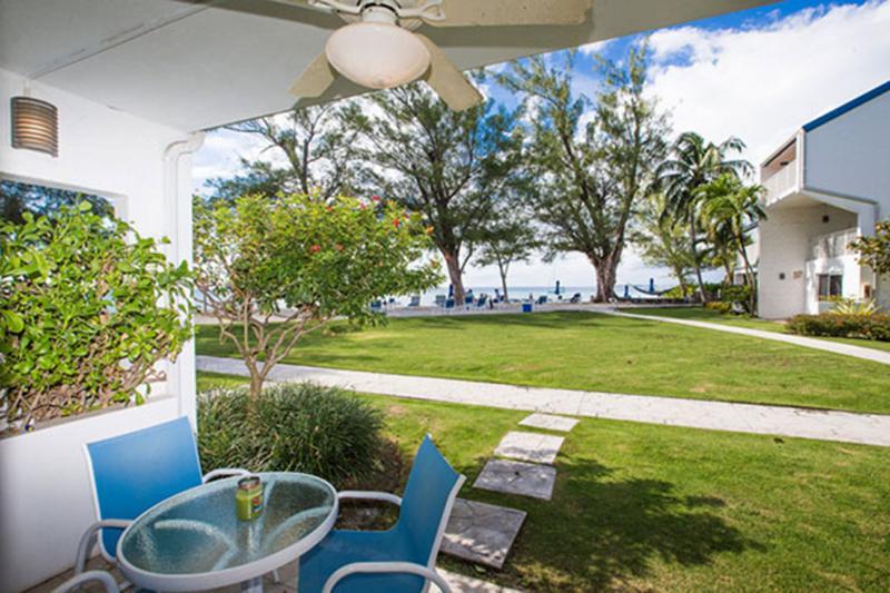Villas Of The Galleon George Town Extérieur photo